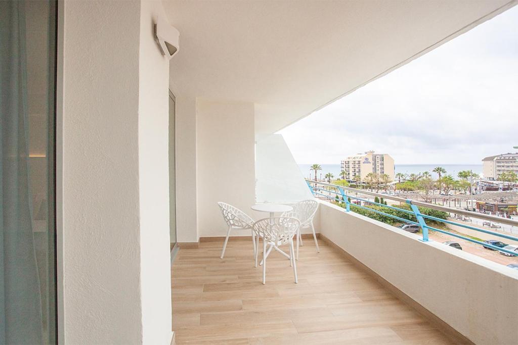 Hotel Montemar Maritim Санта Сузана Екстериор снимка