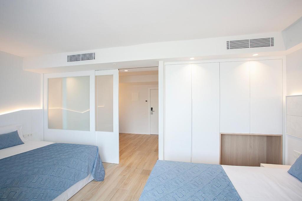 Hotel Montemar Maritim Санта Сузана Екстериор снимка