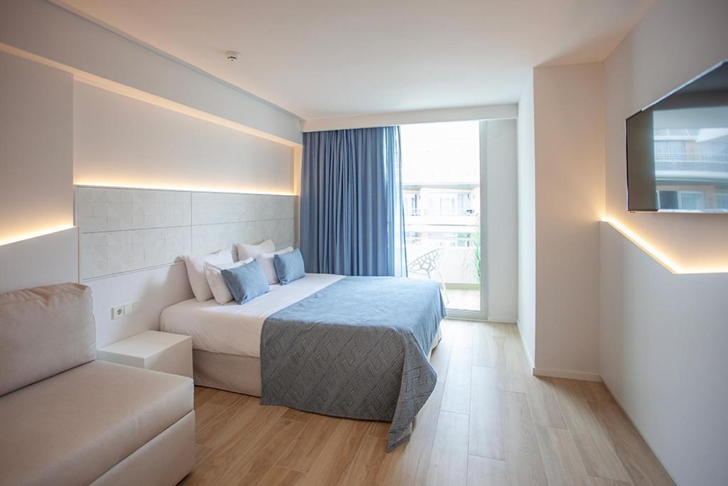 Hotel Montemar Maritim Санта Сузана Екстериор снимка